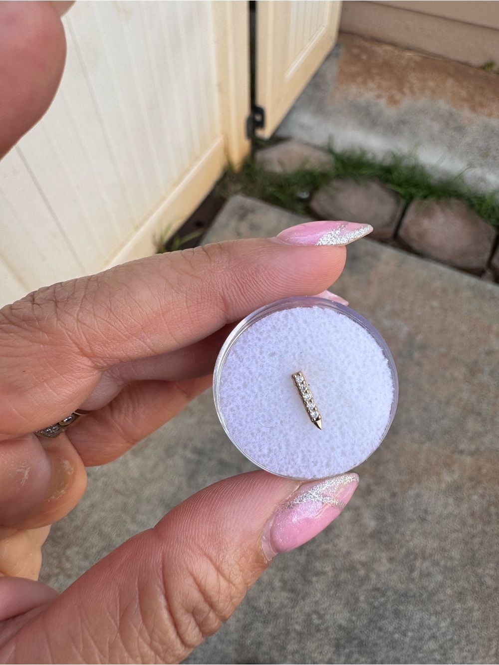 14k yellow gold bar style CZ threadless earring